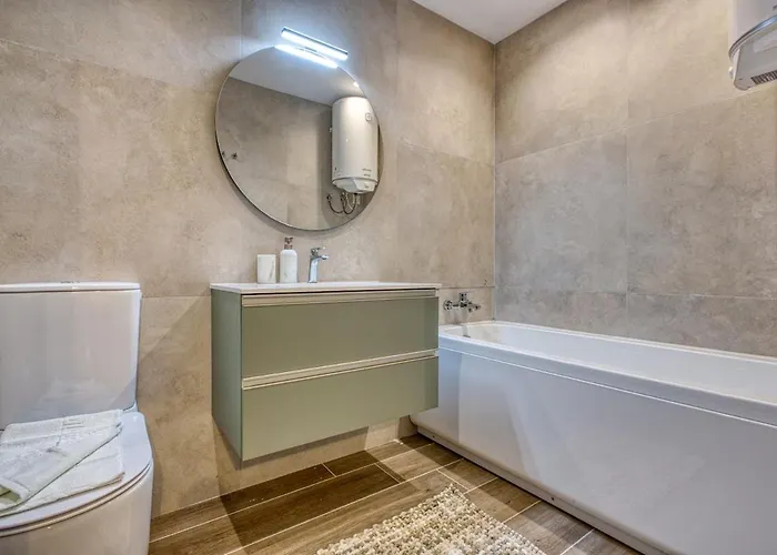 Daire Exquisite Seafront Getaway St. Paul's Bay