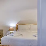 Lägenhet Exquisite Seafront Getaway