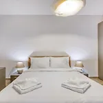 Exquisite Seafront Getaway St. Paul's Bay