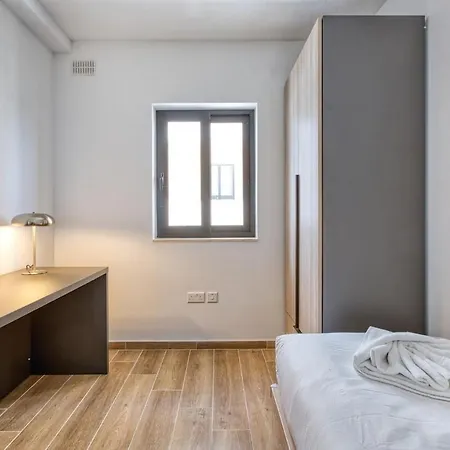 Apartament Seafront 3 Bedroom Luxury Getaway